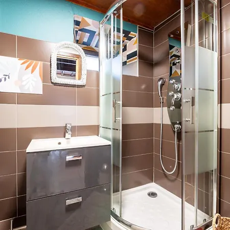 Aux 4 Saisons Apartamento *